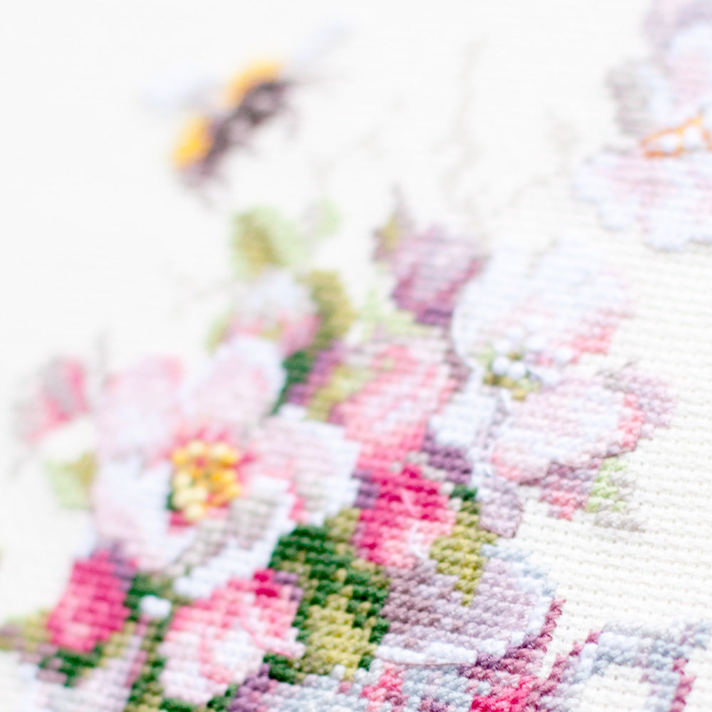 Cup and Apple Blossom 120-041 Counted Cross-Stitch Kit