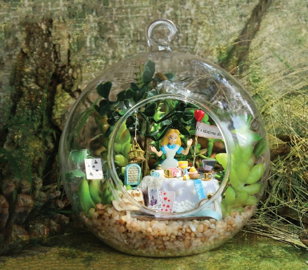 Miniature Wizardi Roombox Kit -  Alice forest afternoon tea Dollhouse Kit
