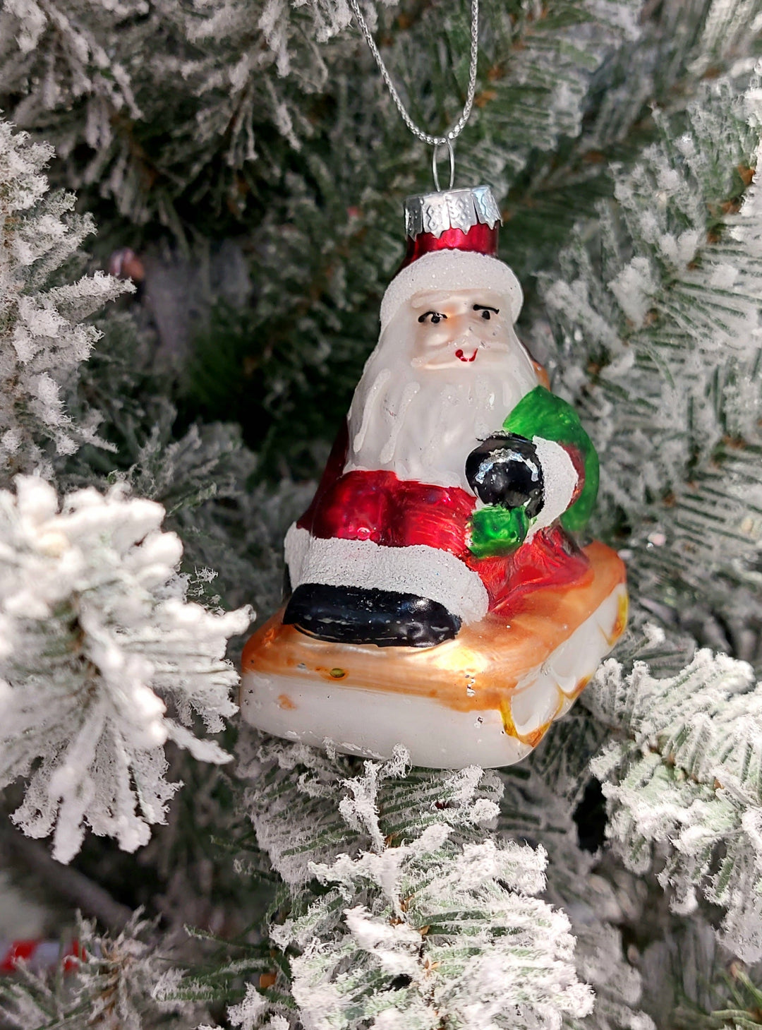 Santa Claus Christmas Glass Ornament by Wizardi F07M3-3 HB-SY25294