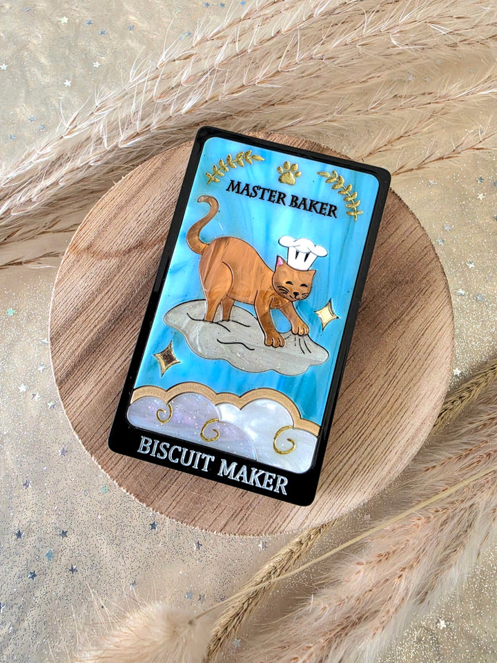 Biscuit maker cat tarot brooch or necklace - image 3