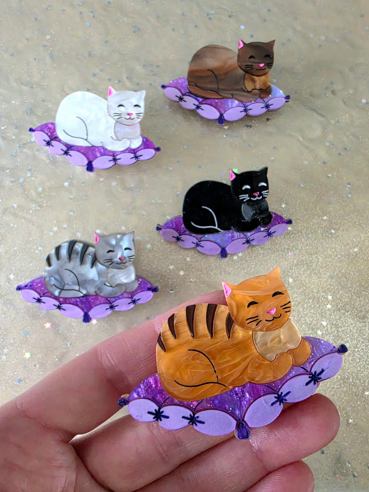 Loaf cat brooch pin - image 5