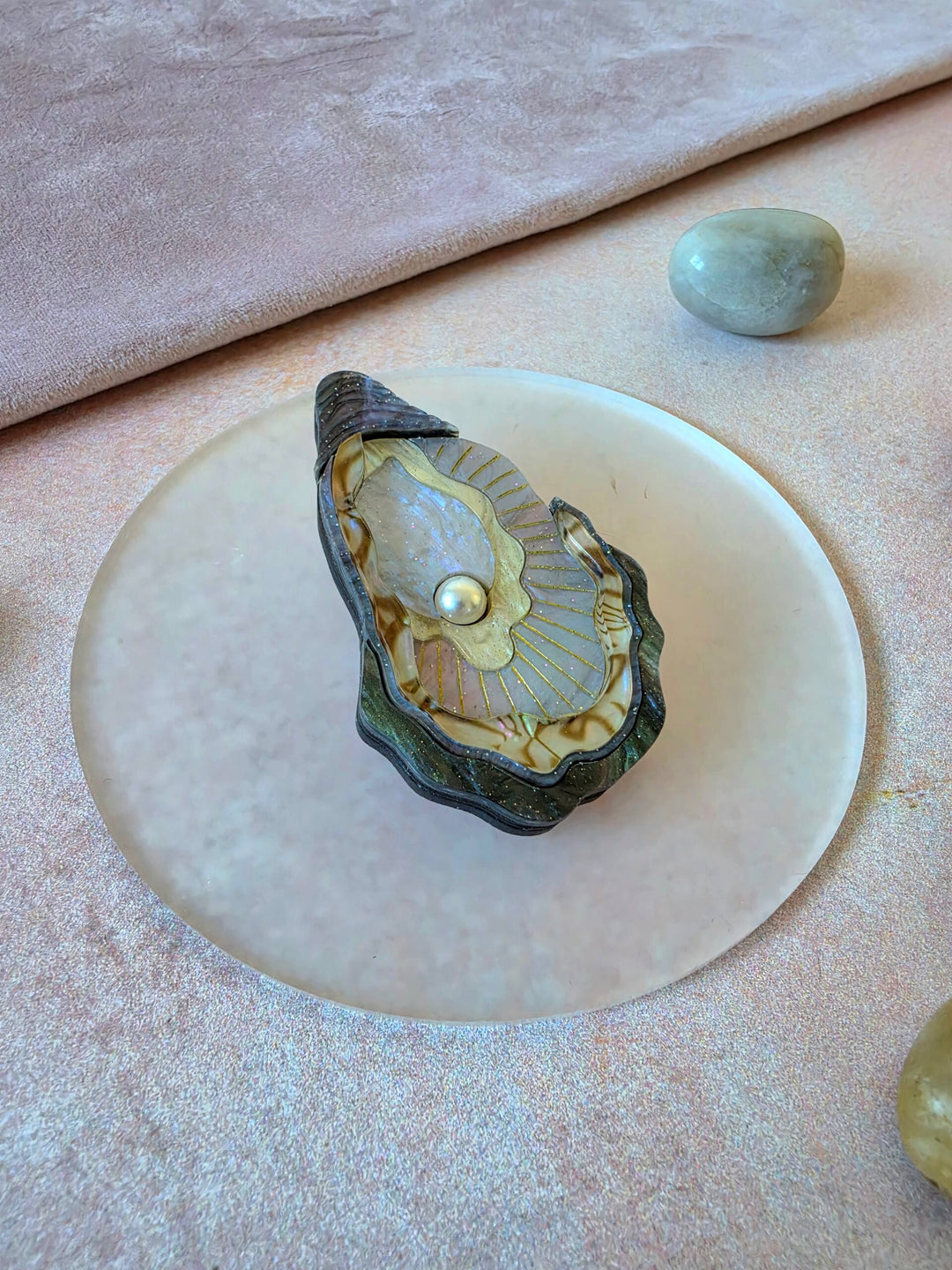 Oyster Shell Pearl Ocean Statement Brooch or Pendant