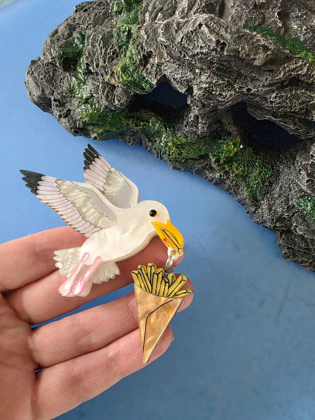 Flying Seagull Herring Gull Chip Thief Brooch