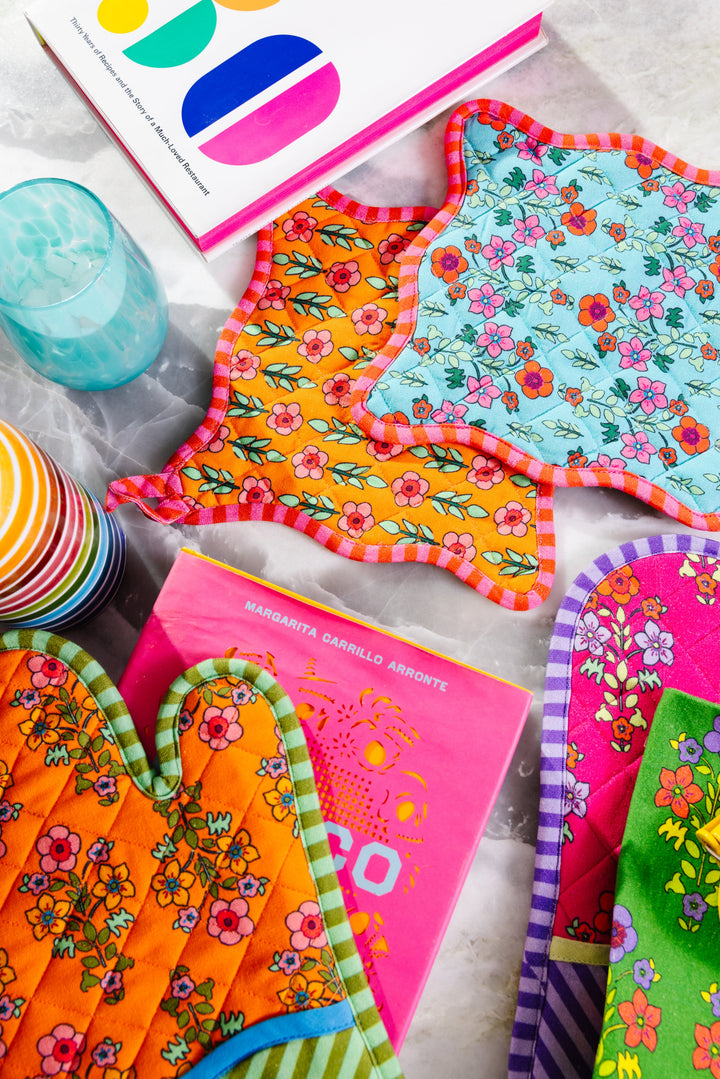 Orange Pot Holder & Oven Mitt