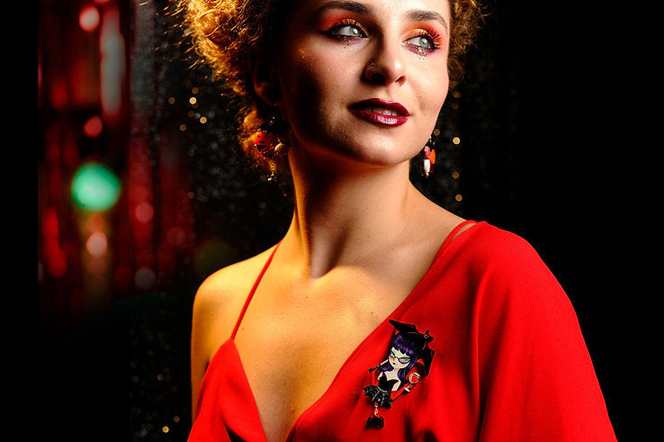 Vampiress w/ Wine Brooch by Laliblue