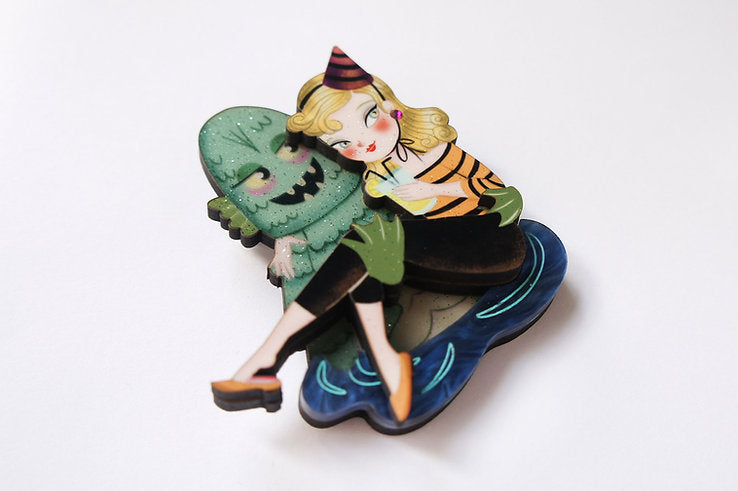 Monster Love Brooch by Laliblue