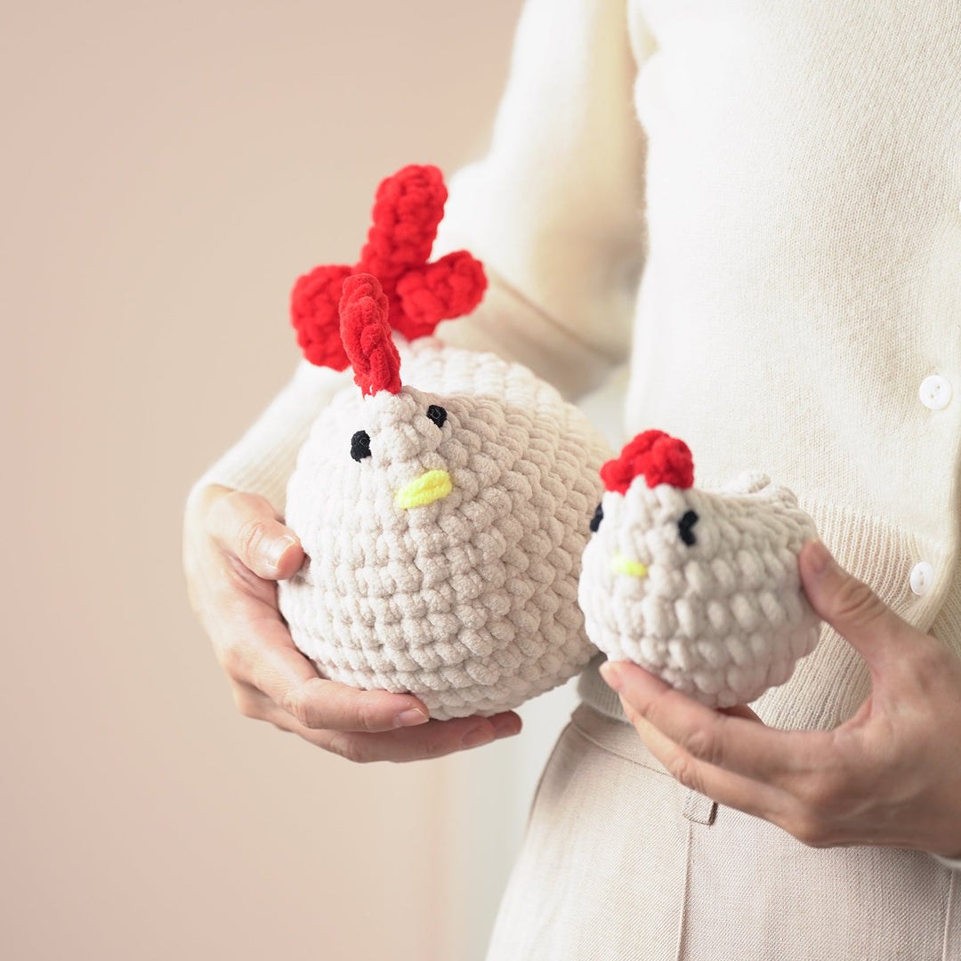 Hen and Chicken Amigurumi DIY Crochet Kit Wizardi F07N8-M147