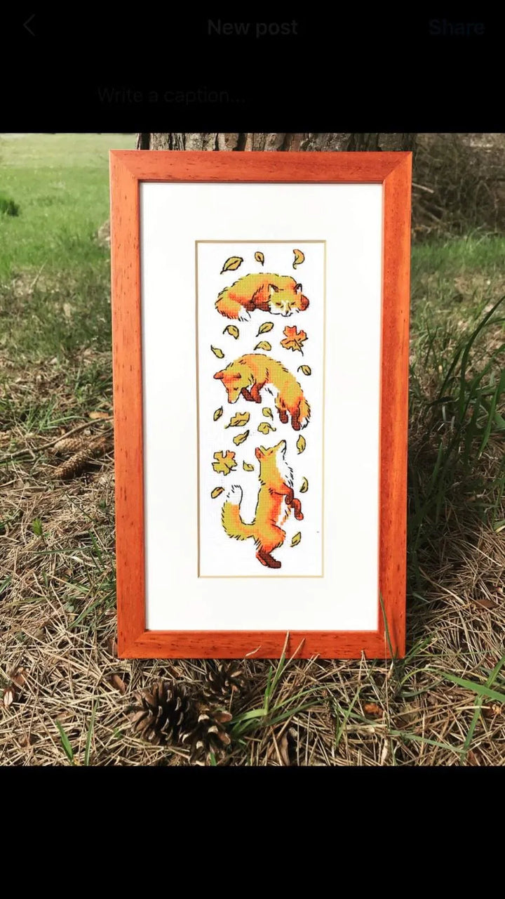 Foxes in Leaves R1879 Counted Cross Stitch Kit