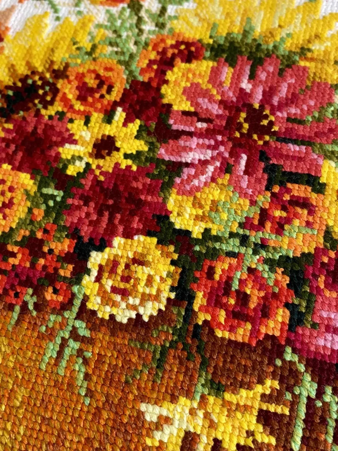 Autumn Flowers R1973 Counted Cross Stitch Kit