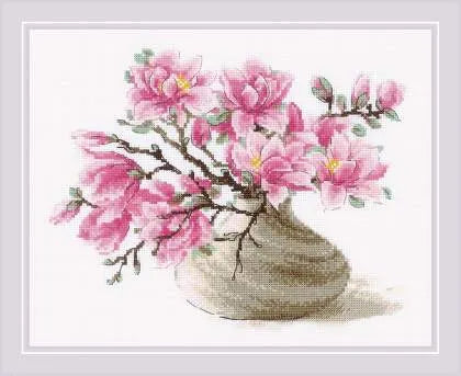 Southern Magnolia R2018 Counted Cross Stitch Kit