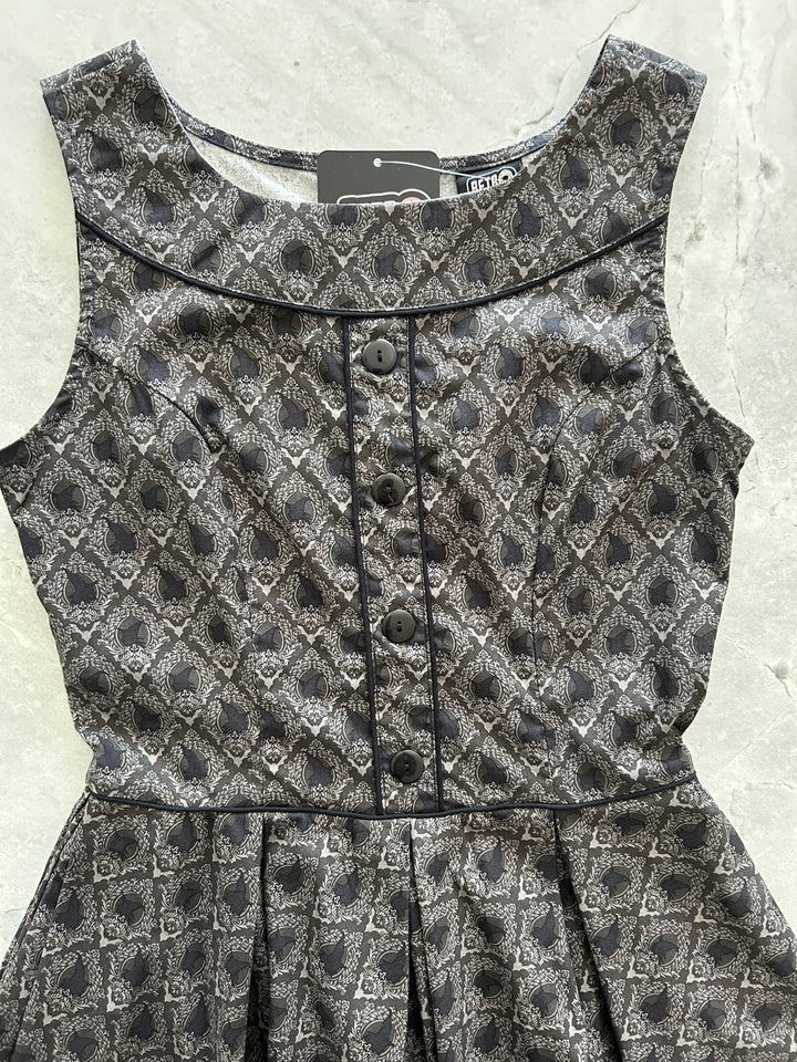 Elizabeth Dress in Witchcraft