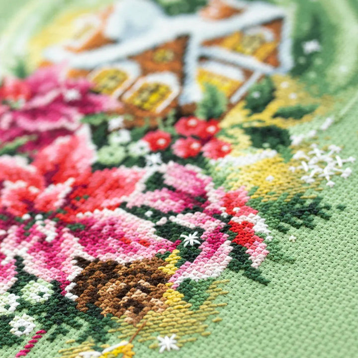 Snow Globe 540-672 Counted Cross-Stitch Kit