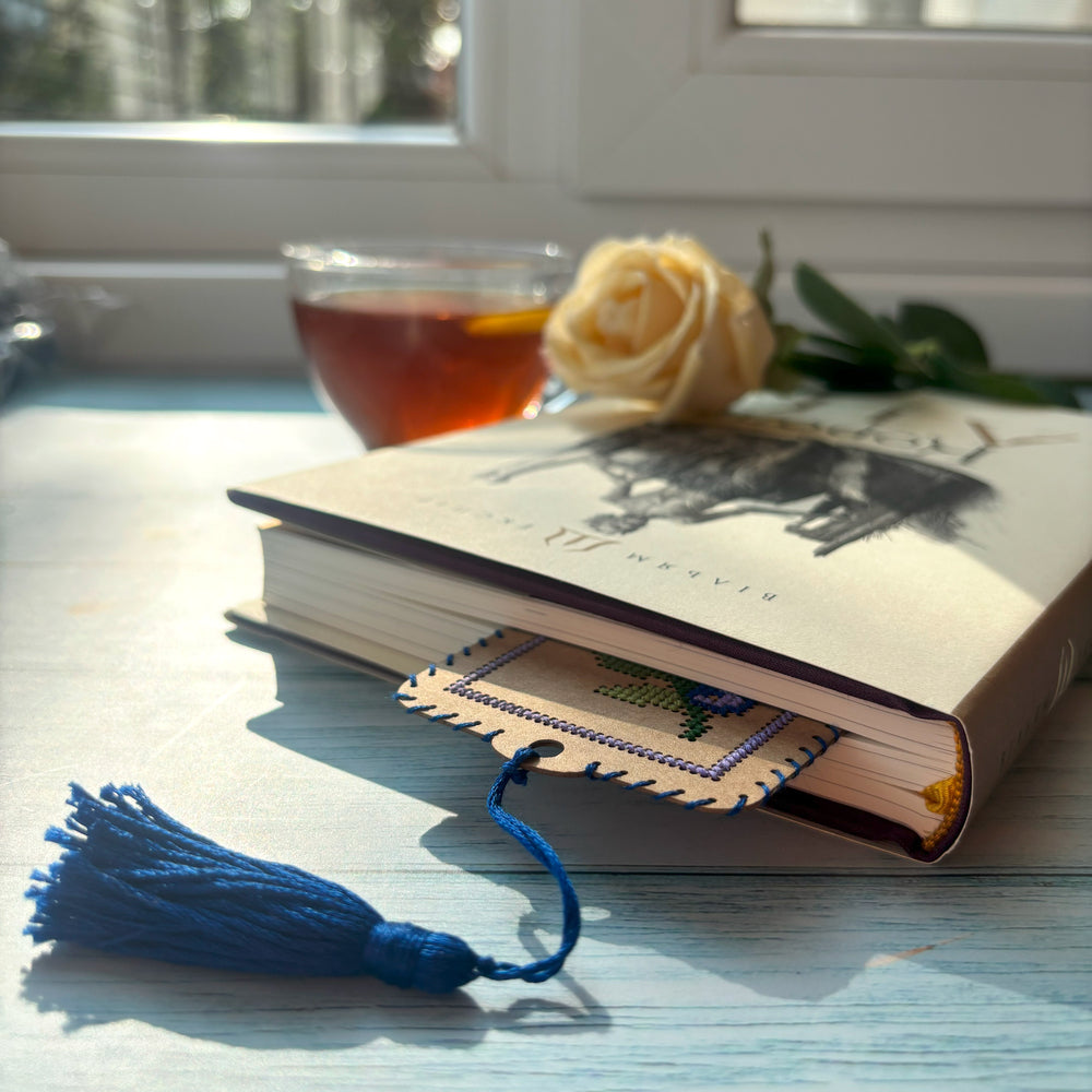 Blueberry Cardboard Embroidery Bookmark Kit by Wonderland Crafts WLZ-006