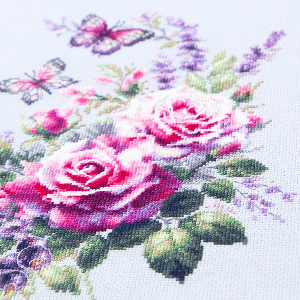 Happy Garden 70-13 Counted Cross-Stitch Kit