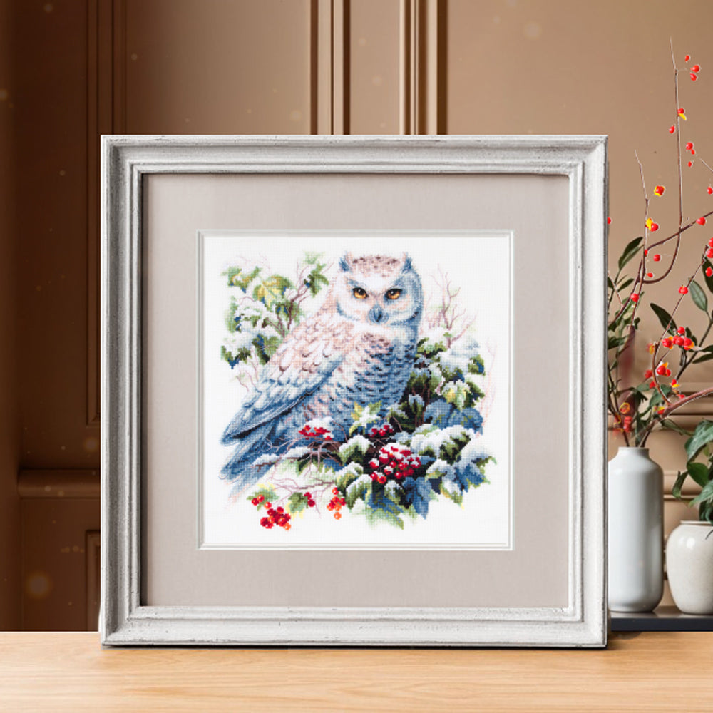 Snowy Owl Counted Cross Stitch Kit by Magic Needle 70-24