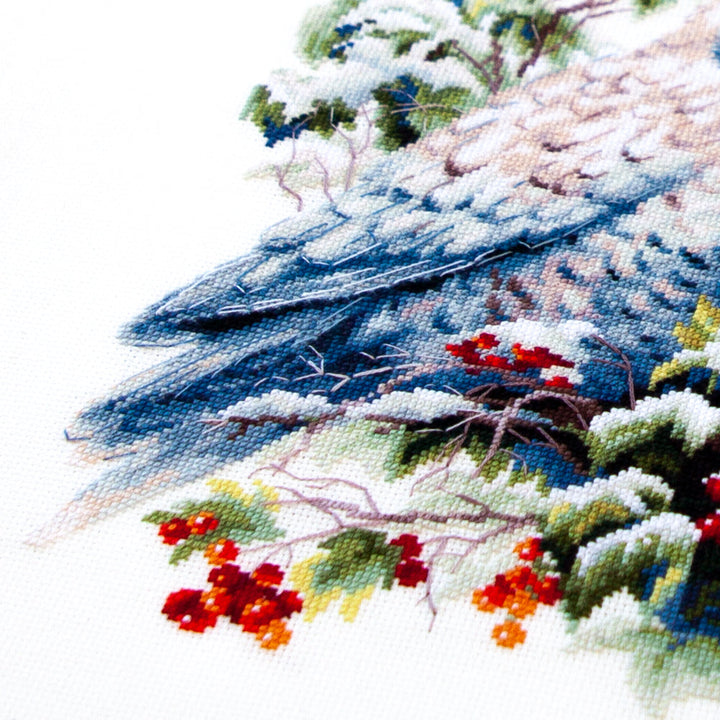 Snowy Owl Counted Cross Stitch Kit by Magic Needle 70-24