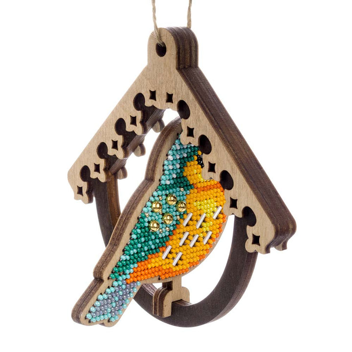 Wooden Bead Embroidery Kit – “Bird In Birdhouse” FLK-580