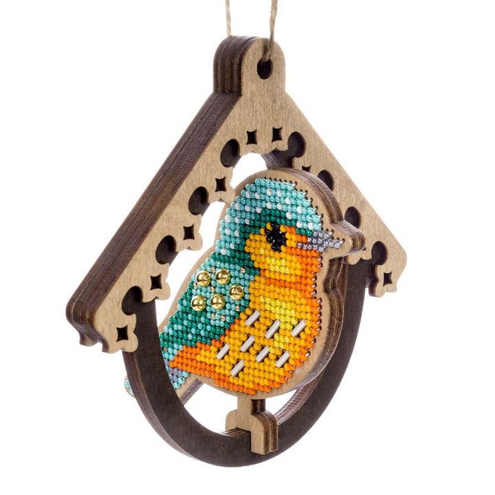 Wooden Bead Embroidery Kit – “Bird In Birdhouse” FLK-580