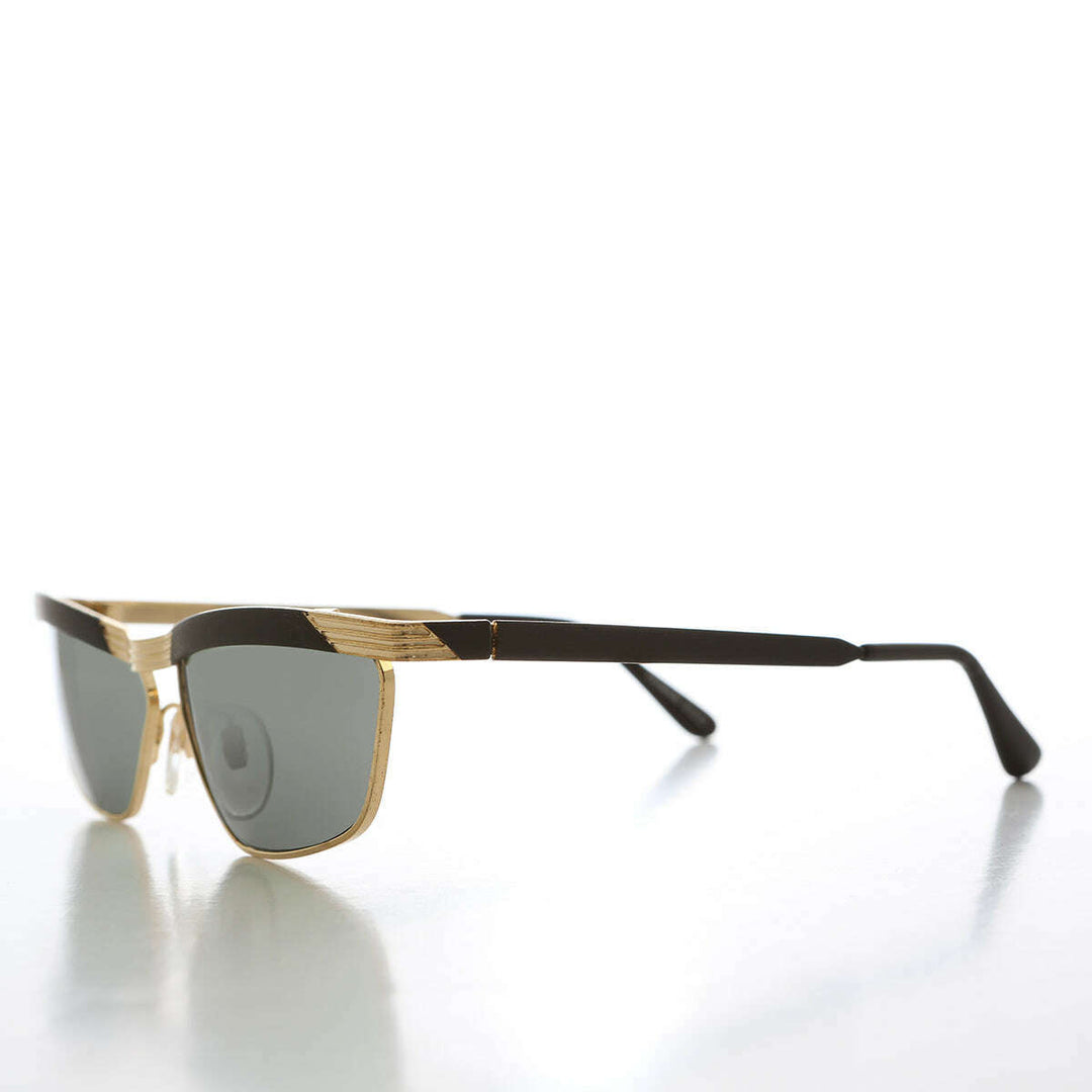 90s Curved Gold Black Frame - Yara