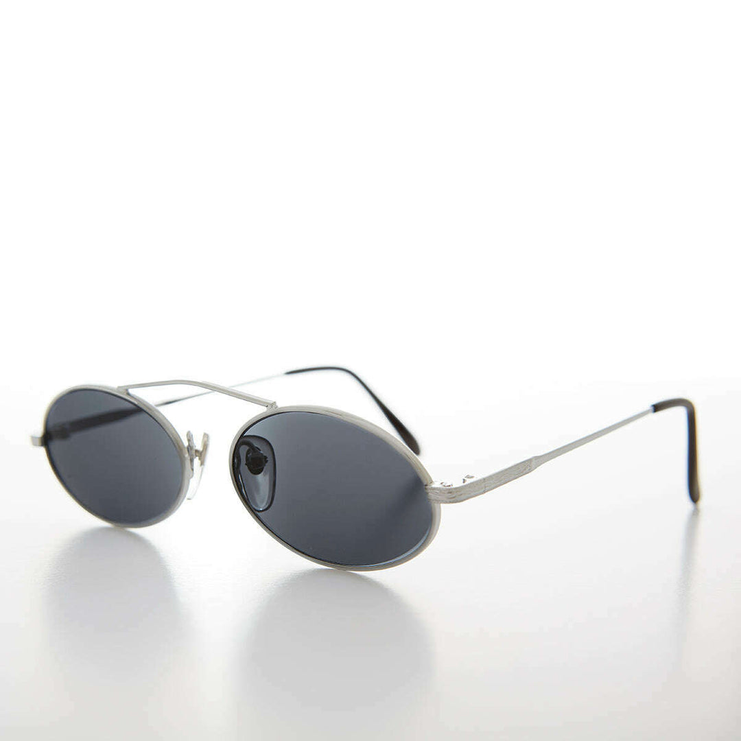 90s Oval Metal Aviator Sunglass with Floating Cross Bar - Avery