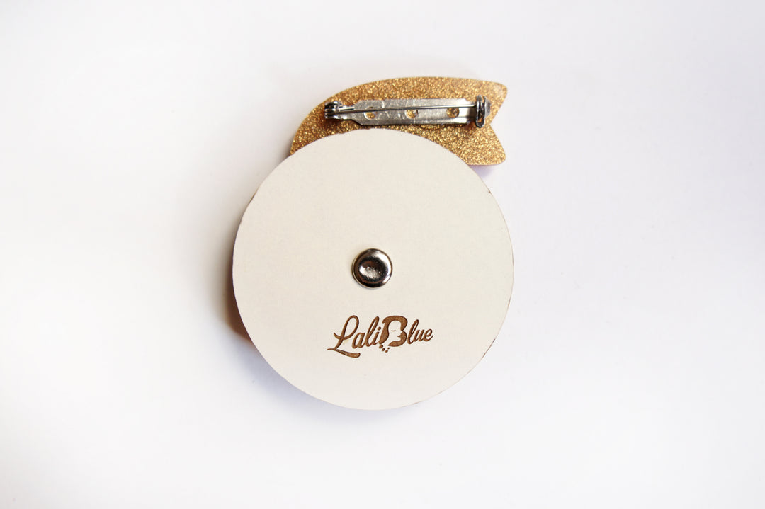 Love Game Brooch by Laliblue