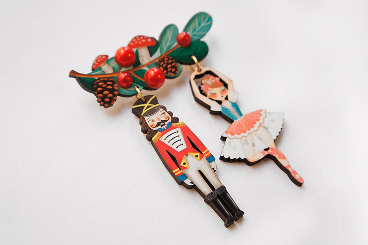 Nutcracker Couple Brooch by Laliblue