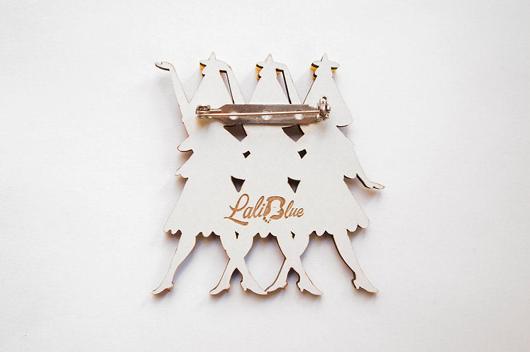 Christmas Dance Brooch by Laliblue