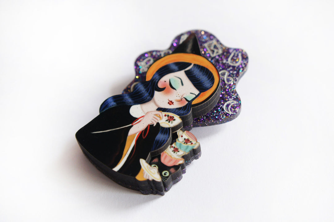 Witch Reading Tasseomancy Brooch by Laliblue