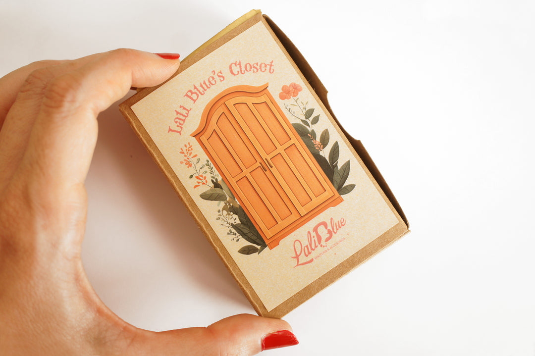 Christmas Market Brooch by Laliblue