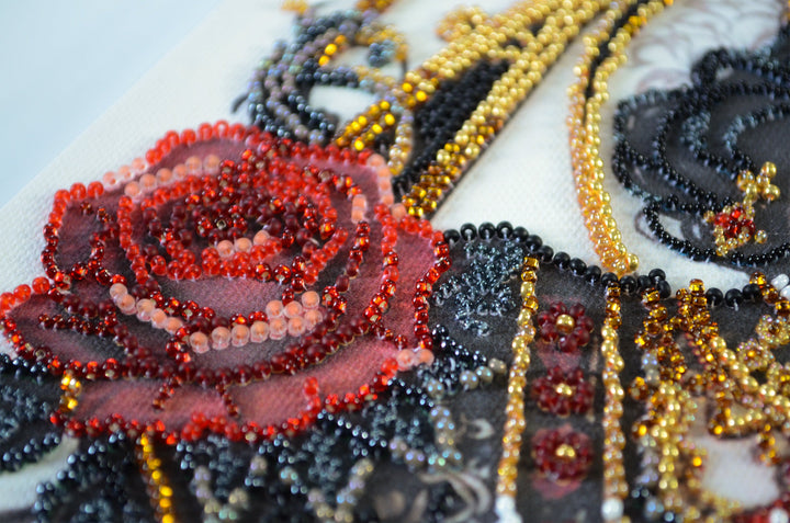 Bead Embroidery Kit - Queen of hearts AB-940