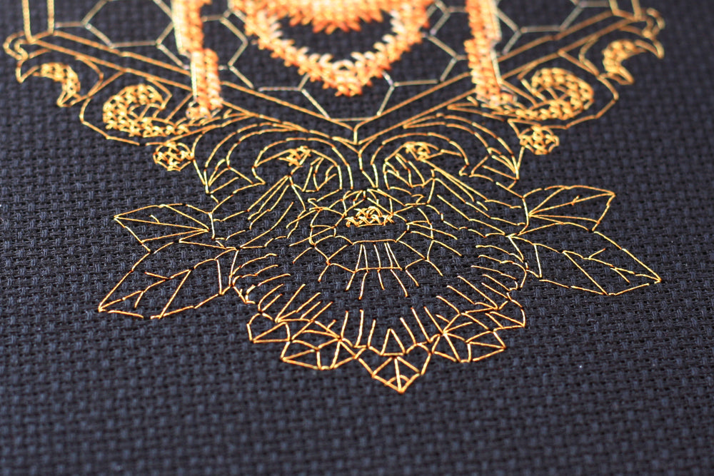 Counted Cross stitch kit - Golden bee