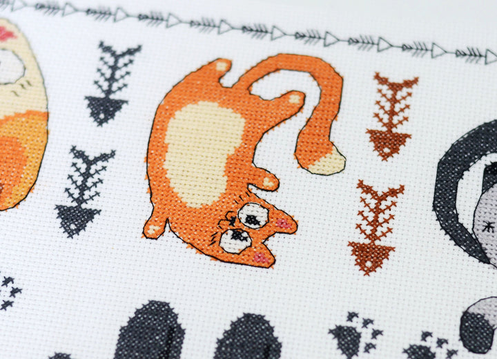 Cross-stitch kit - Meow-meow AH-281