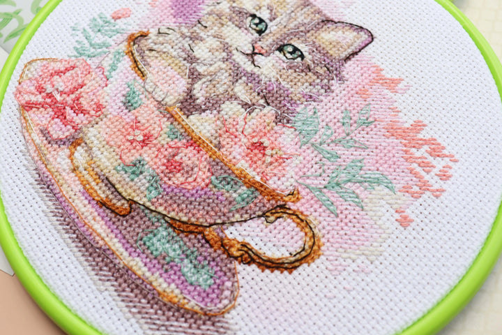 Cross-stitch kit Tea party AHM-077
