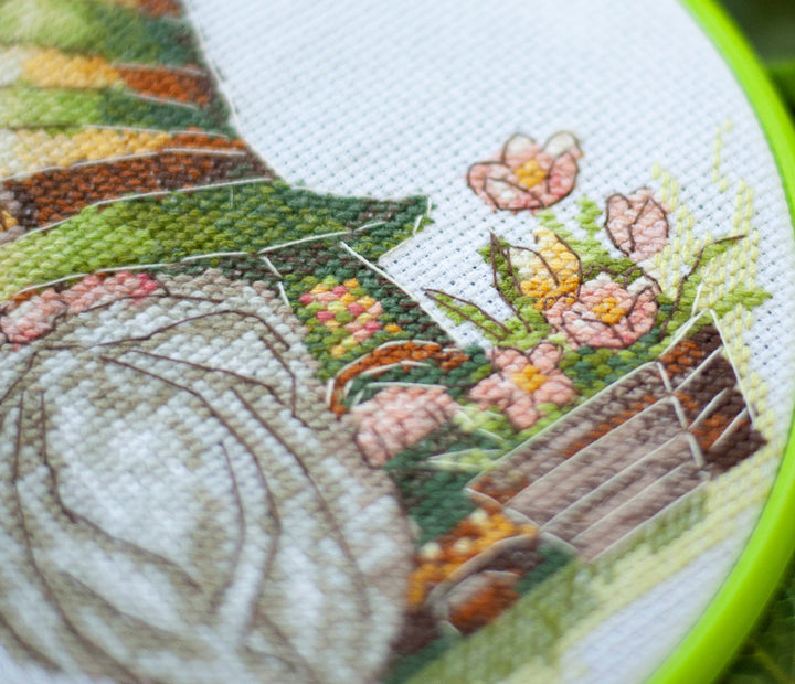 Cross-stitch kit - Florist AHM-088
