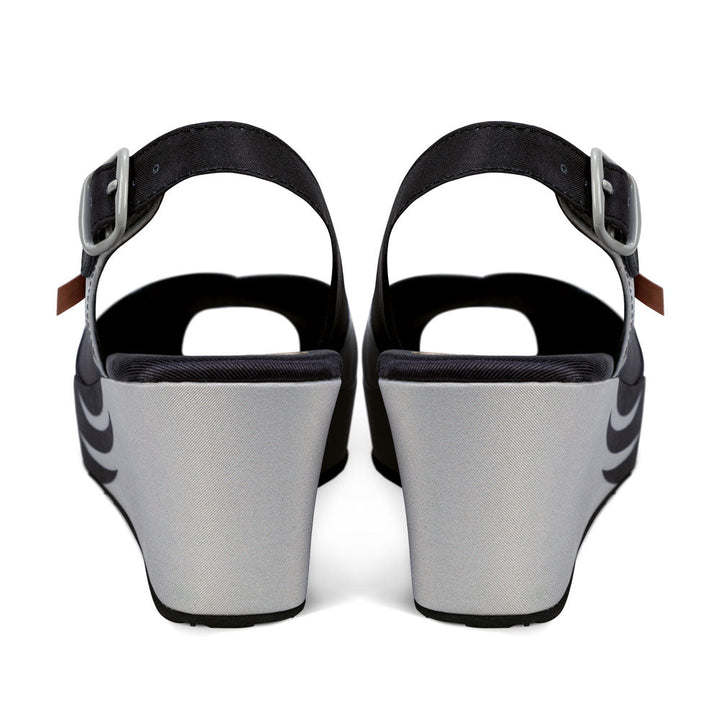 Chocolaticas® Black Birds Women's Sandal