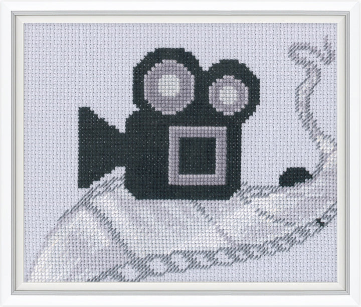 Stop-frame C438 Counted Cross Stitch Kit