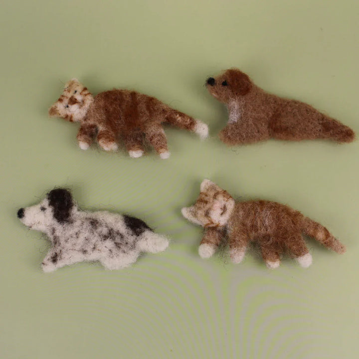 Dog and Cat Magnet Needle Felting Kit by The Makerss DogandCatMagnetNeedleFeltSmallKit