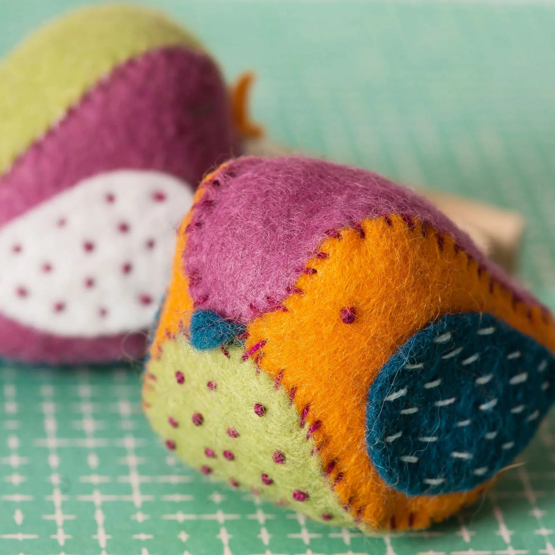 Birdhouse & 2 Birds from Felt Craft Kit BIRHO3F