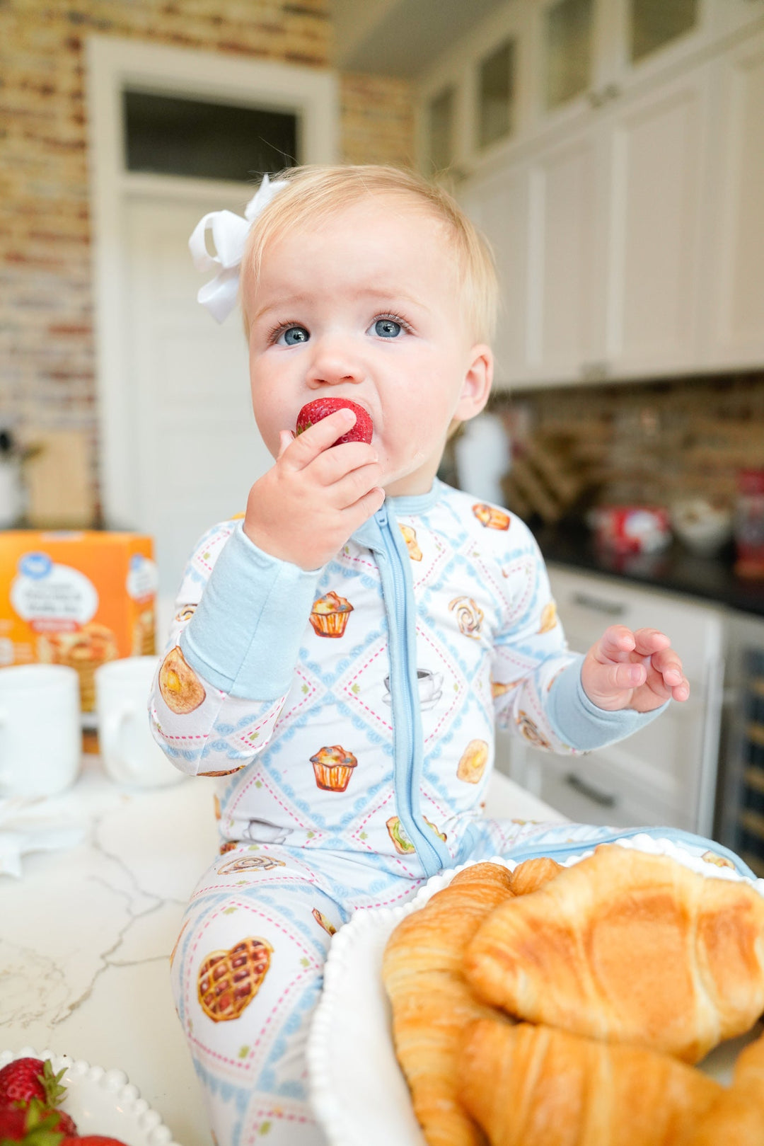 Blue Breakfast - Bamboo Sleeper