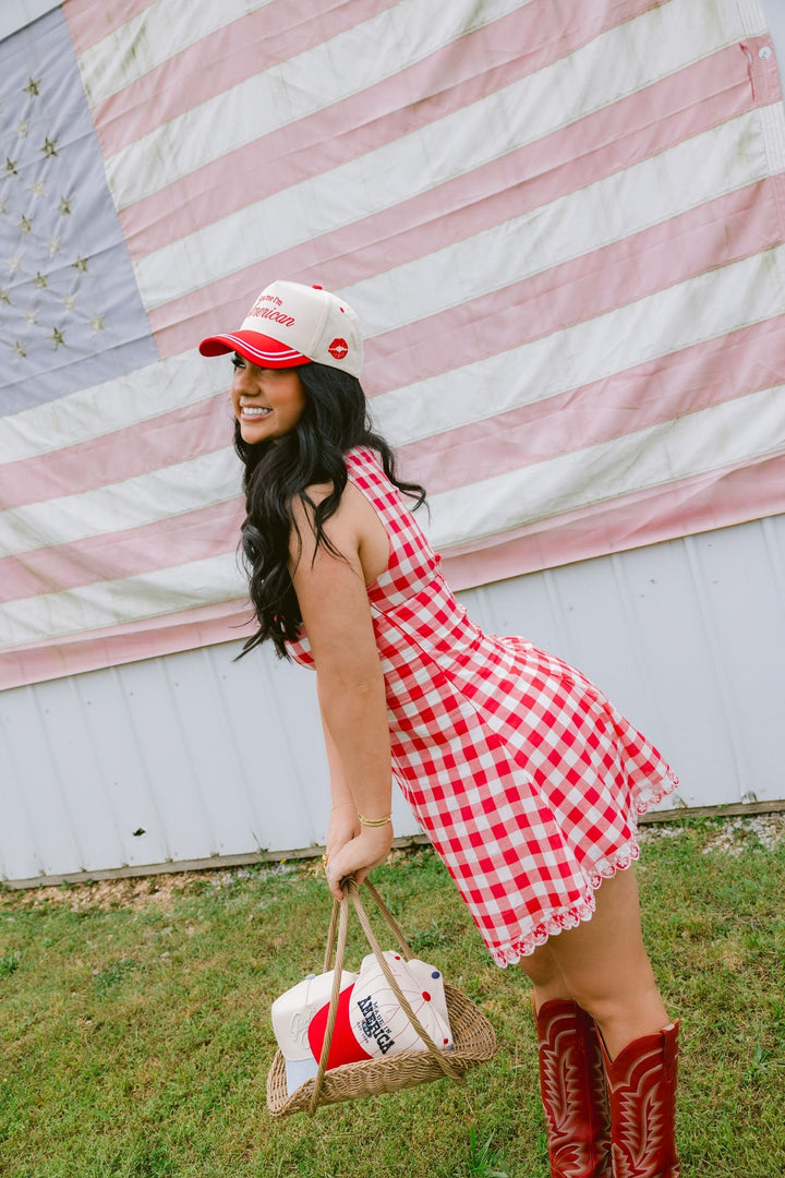 Kiss me I'm American - Red Vintage Trucker Hat