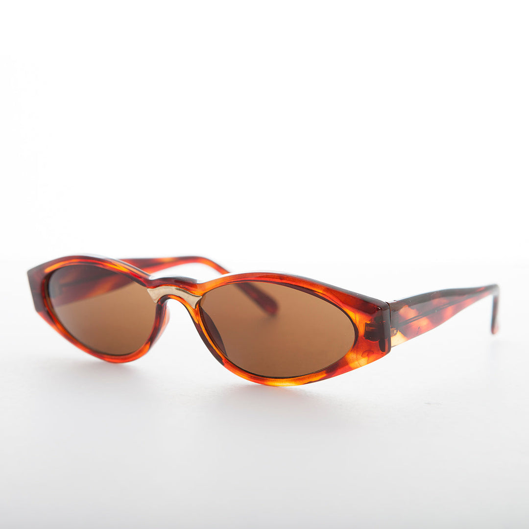Sleek 90s Vintage Sunglass with Gold Detail - Gala