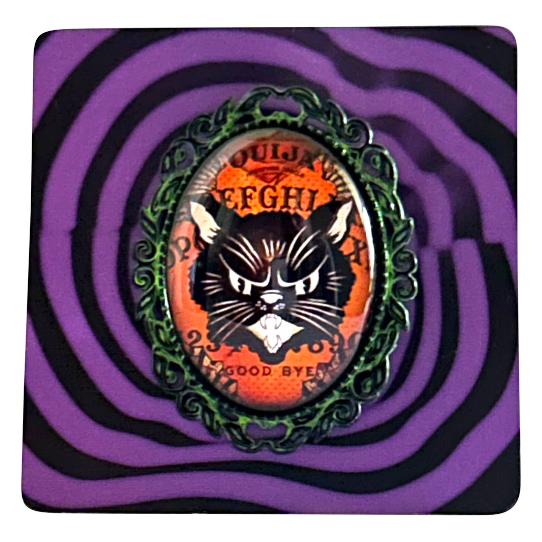 Vintage Halloween Scaredy Cat Handmade Cameo Brooch