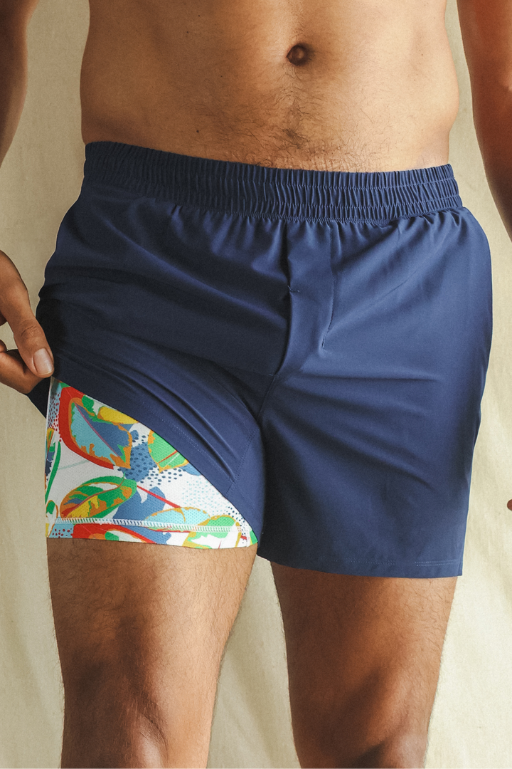 The Hot in Havana | Tropical Navy Ball Hammock® 5 Inch Athletic Shorts