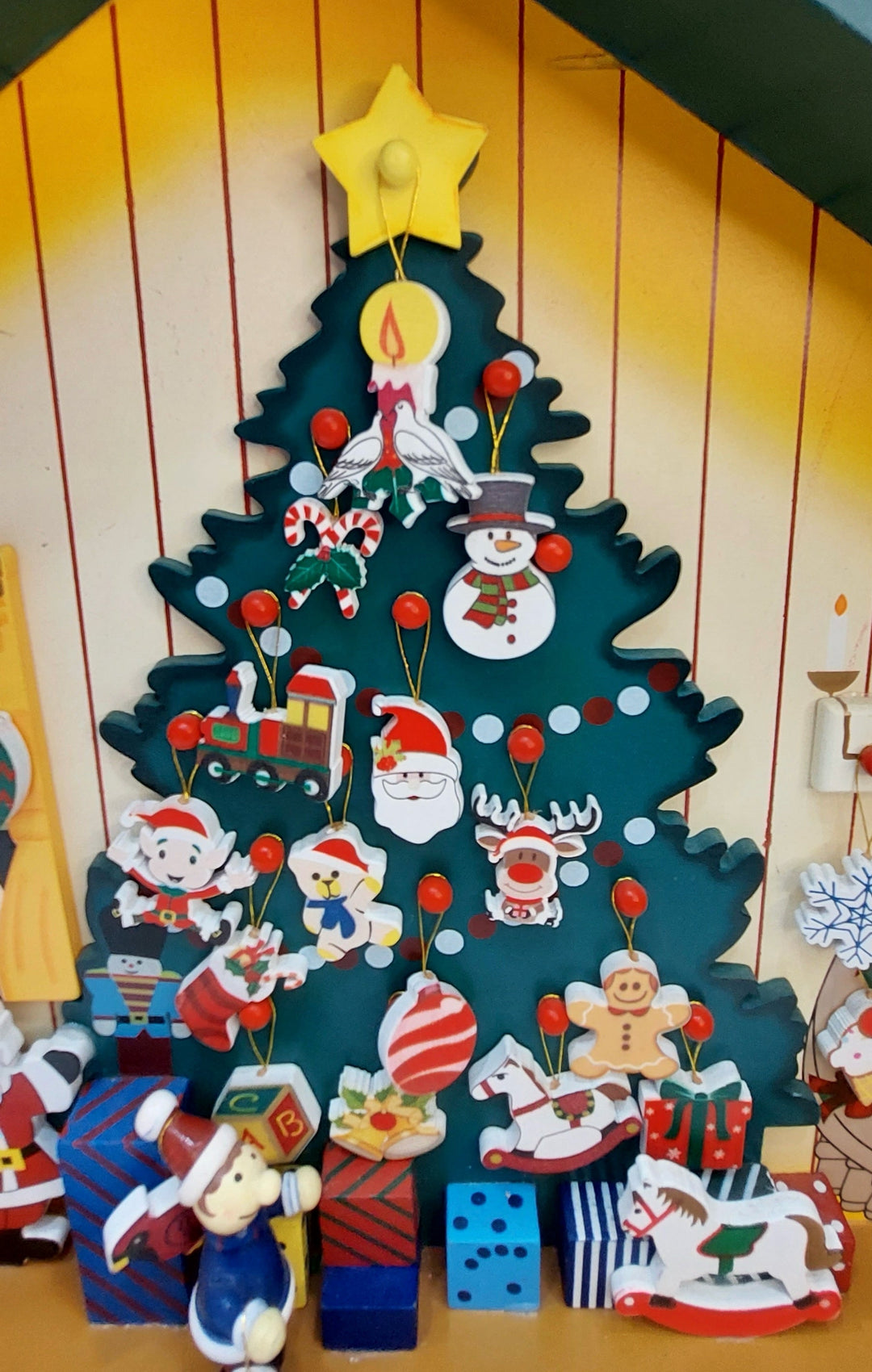 Wizardi Santa’s Workshop Advent Calendar F07M14-3-Y01714