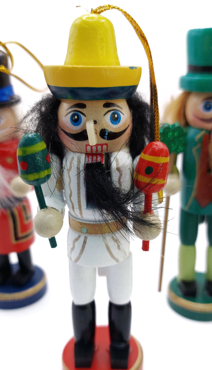 Christmas Nutcracker Set. Wizardi Classic Wooden Festive Decoration F07M14-9-N01612