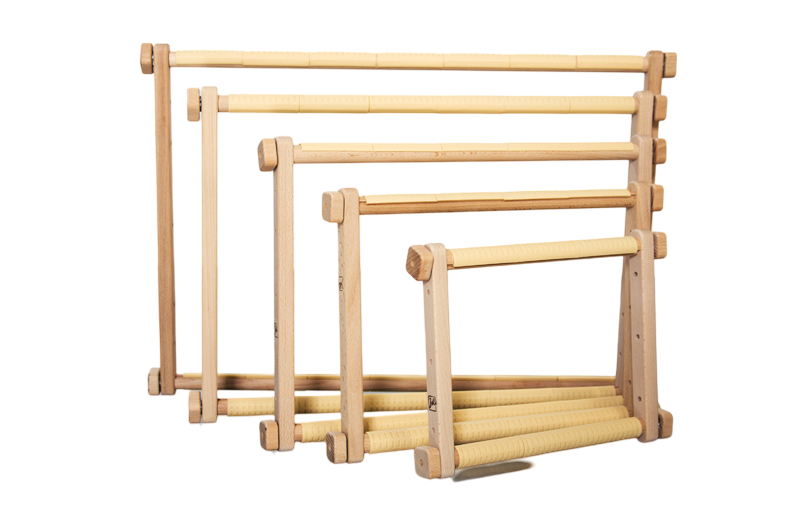 Wooden tapestry embroidery frame with clips 13,7*18,9in CSFR3548