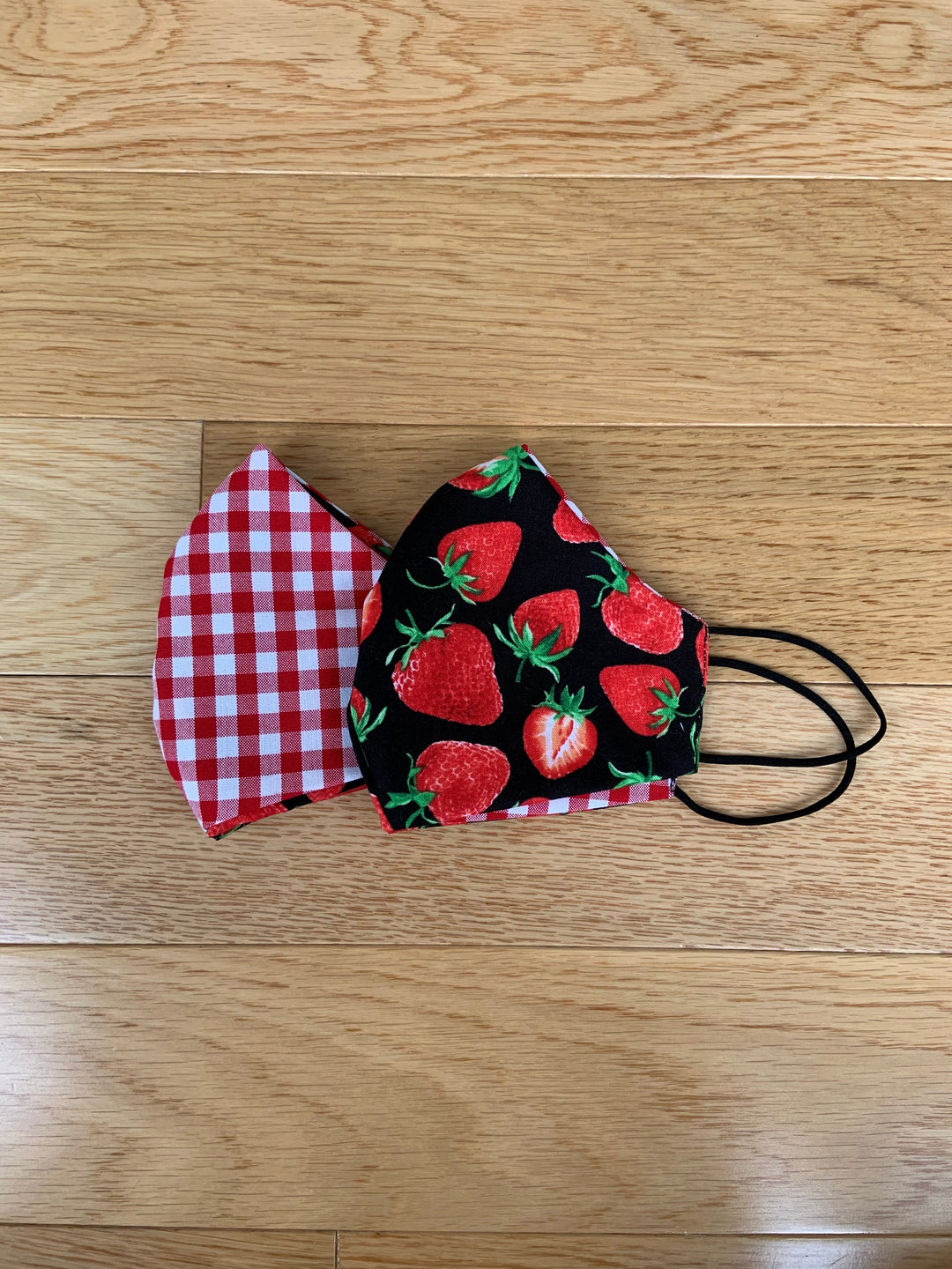 Berry Good / Red Gingham Reversible Mask