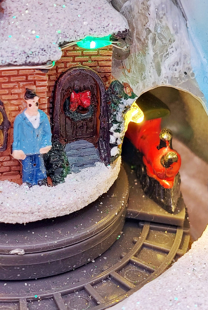 Christmas Tree with Winter Cottage and Train. Christmas Village Wizardi F07-N1-14-2309