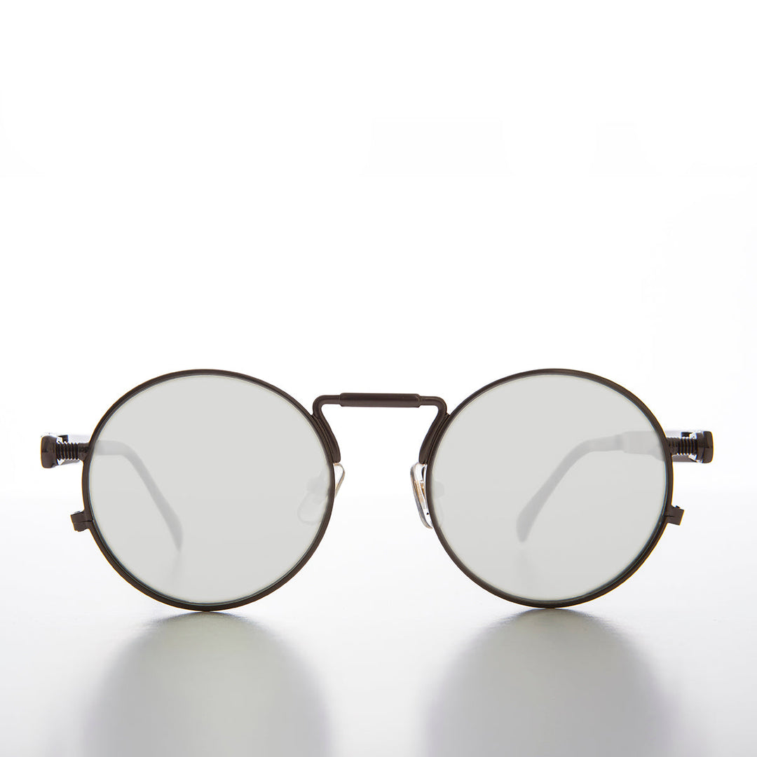 Ivan with Mirror Lens