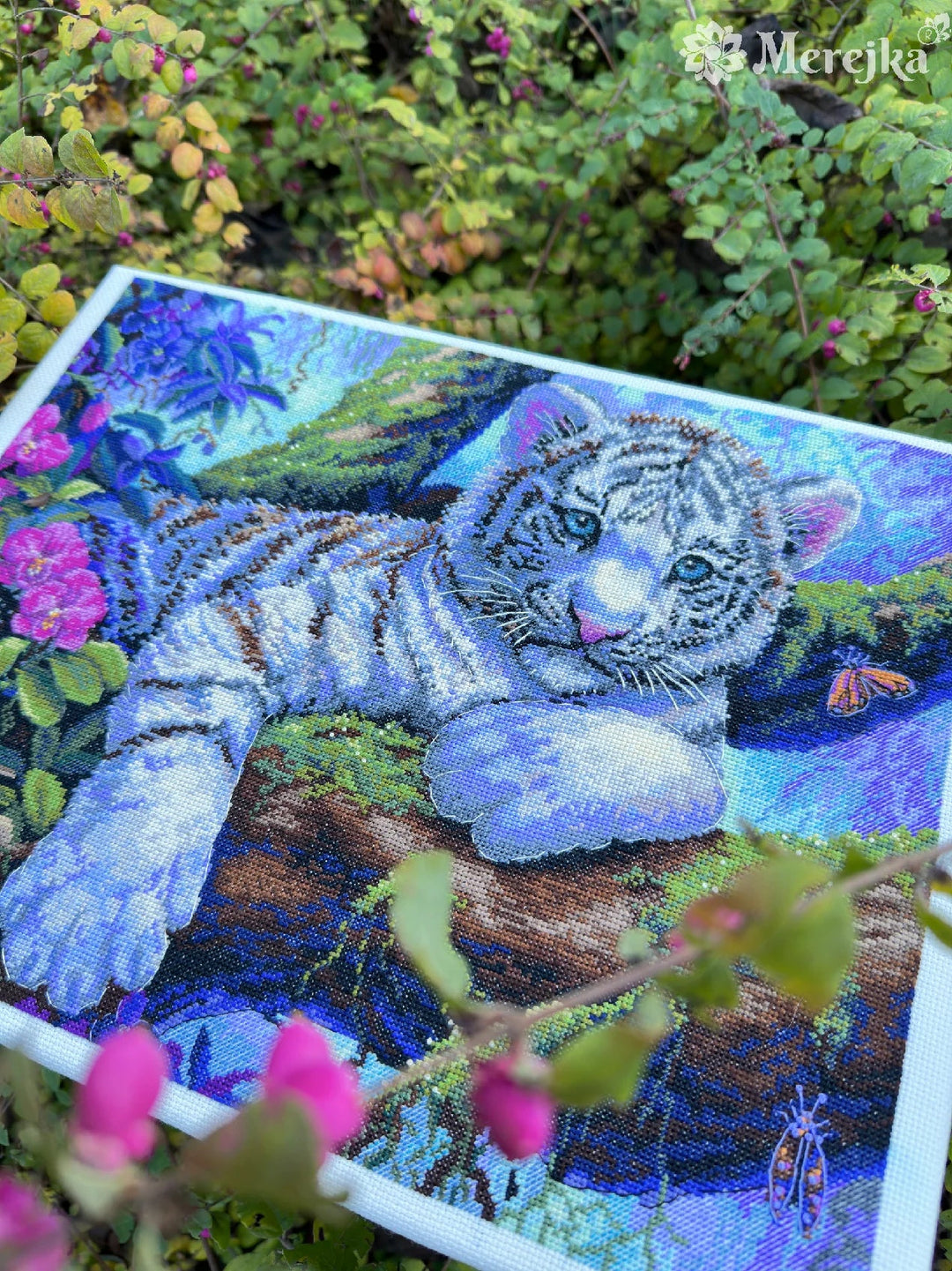 White Tiger K-260 Counted Cross-Stitch Kit